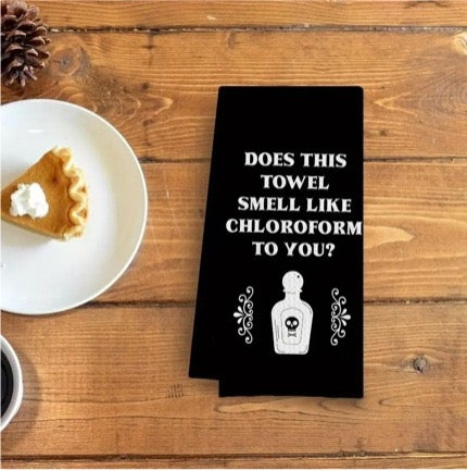 Does this towel smell like chloroform Hand Towel